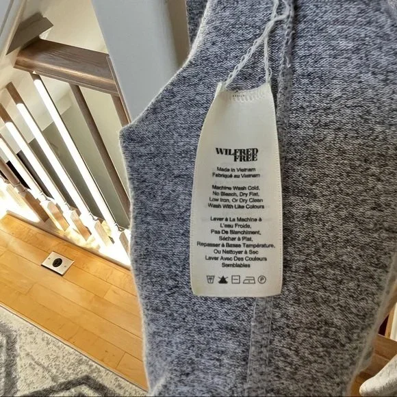 Aritzia Wilfred Free Katsia Wrap Top Cardigan in Heather Grey XS - Picture 7 of 8